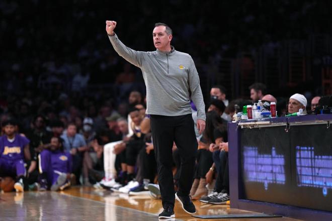 巴塞罗那士气爆棚,亚冠半决赛遇上丹佛掘金,目标明确直指晋级 巴塞罗那士气爆棚,亚冠半决赛遇上丹佛掘金,目标明确直指晋级